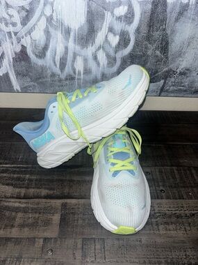 Hoka One One Arahi 7 women's running shoes Women's SZ 8.5